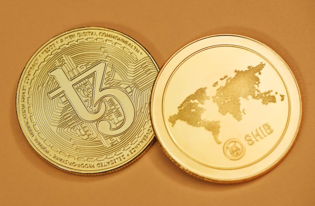 Photo currency exchange platform