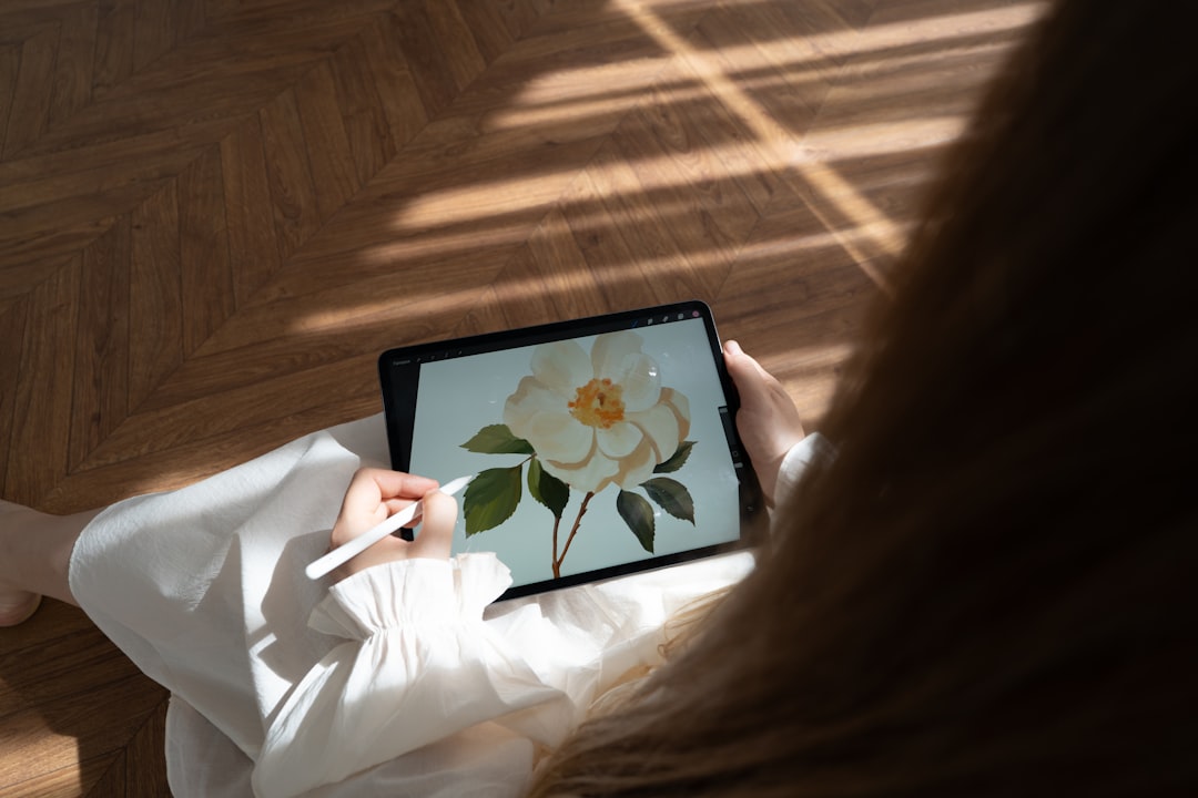 Photo Investing in digital art
